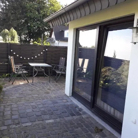 Kleines Ferienhaus In Hermuelheim Mit Garten Hürth