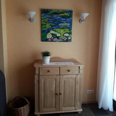 Kleines Ferienhaus In Hermuelheim Mit Garten Hürth