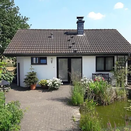 Kleines Ferienhaus In Hermuelheim Mit Garten * Huerth