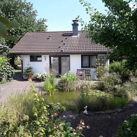 Holiday home Kleines Ferienhaus In Hermuelheim Mit Garten Huerth